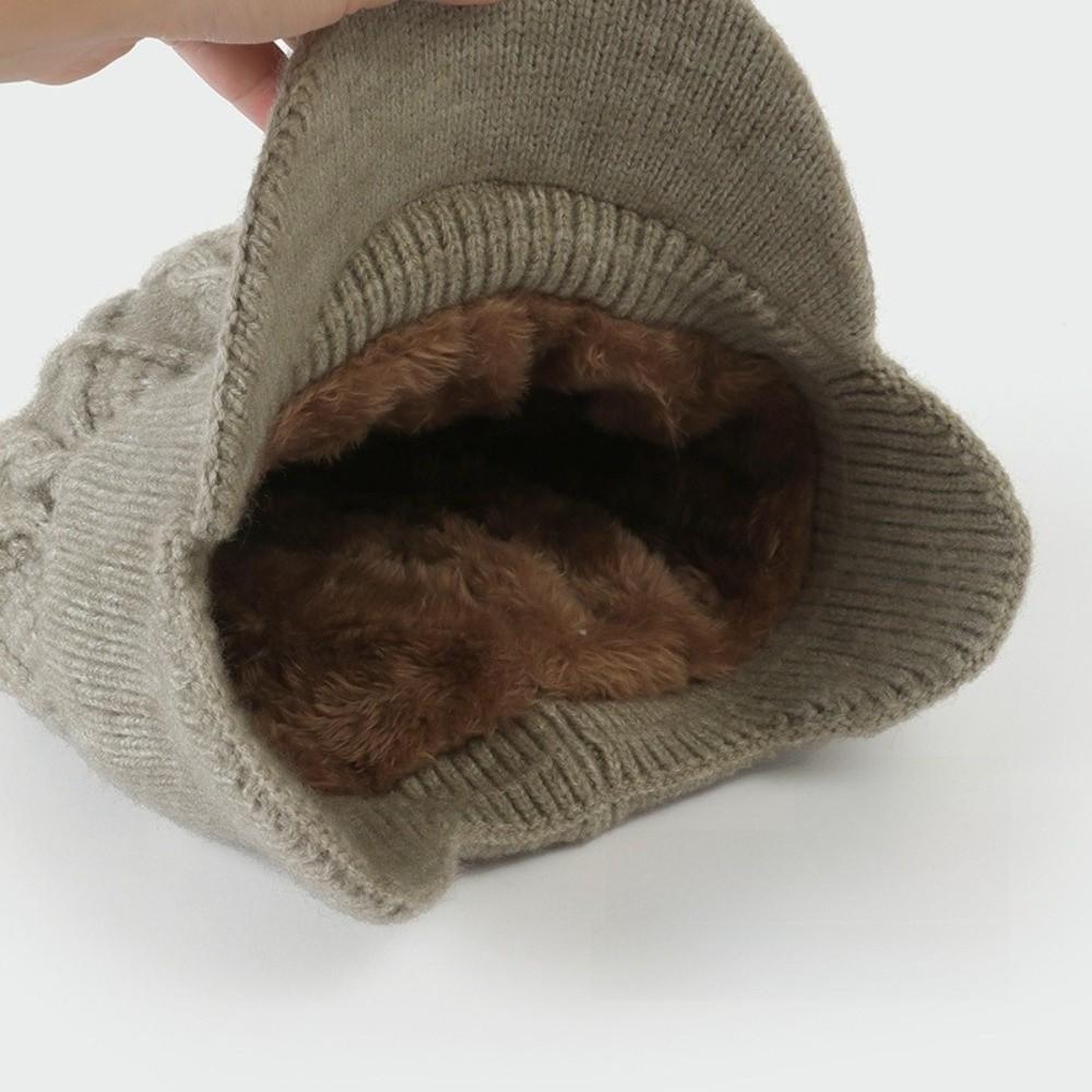 Unisex Plush Fur Lined Winter Beanie Hat Thermal Windproof Earflap Cap Thick Coldproof Knitted Hat Outdoor