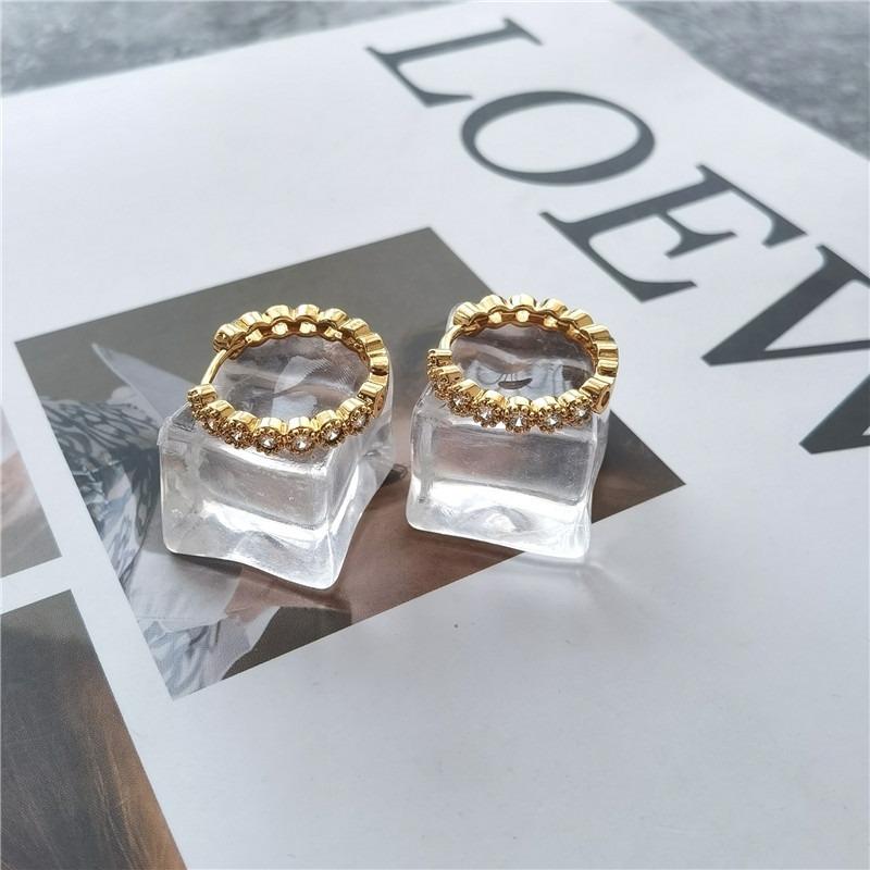

Fashion Simple Metal Circle Earrings In Cold Wind Niche Design Zircon Earrings Earrings Female Personality Temperament