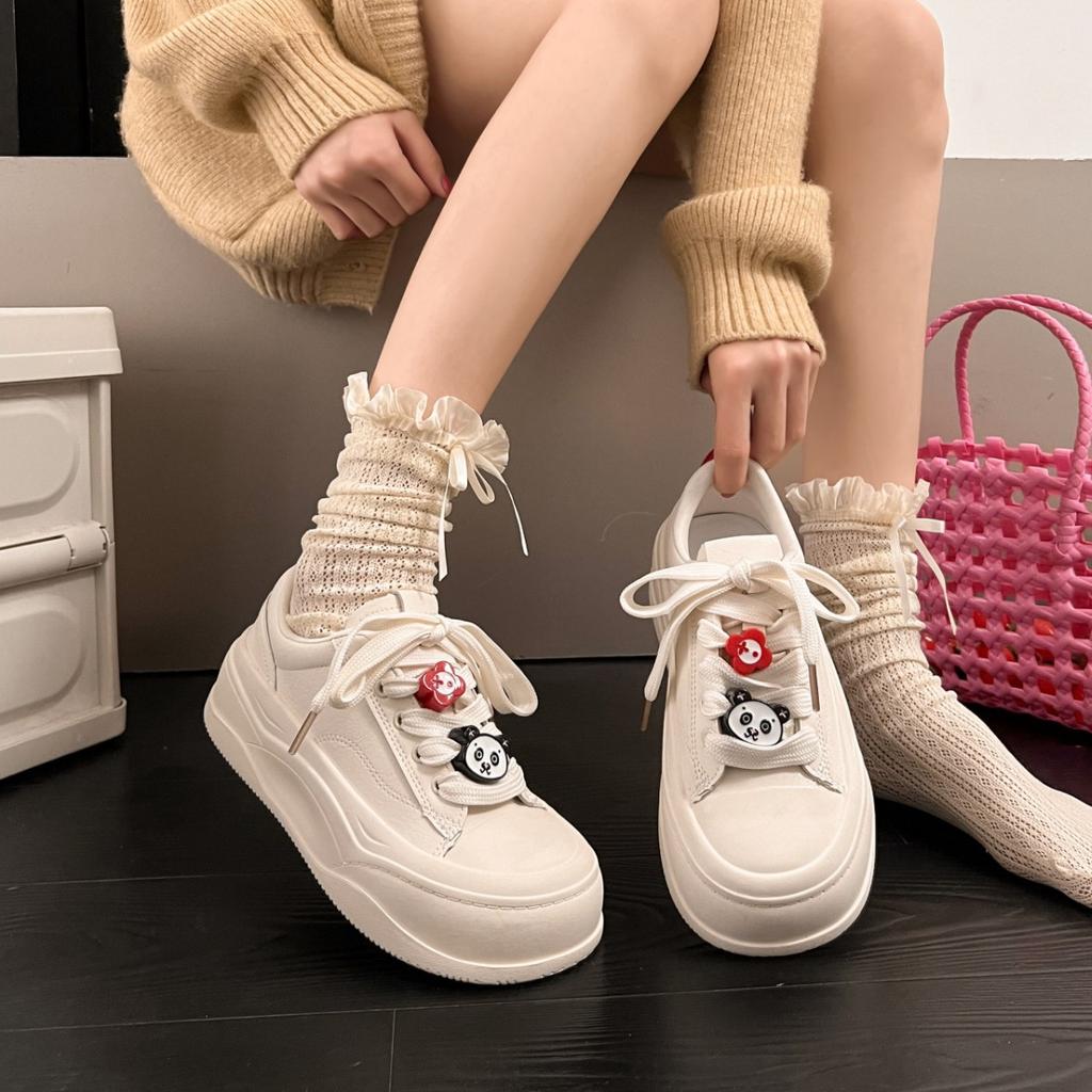 Versatile Little White Shoes Thick Baseplate Shoes Women's 2025 Spring New Niche Design Sense Leisure Sports Heightening Bread Shoes