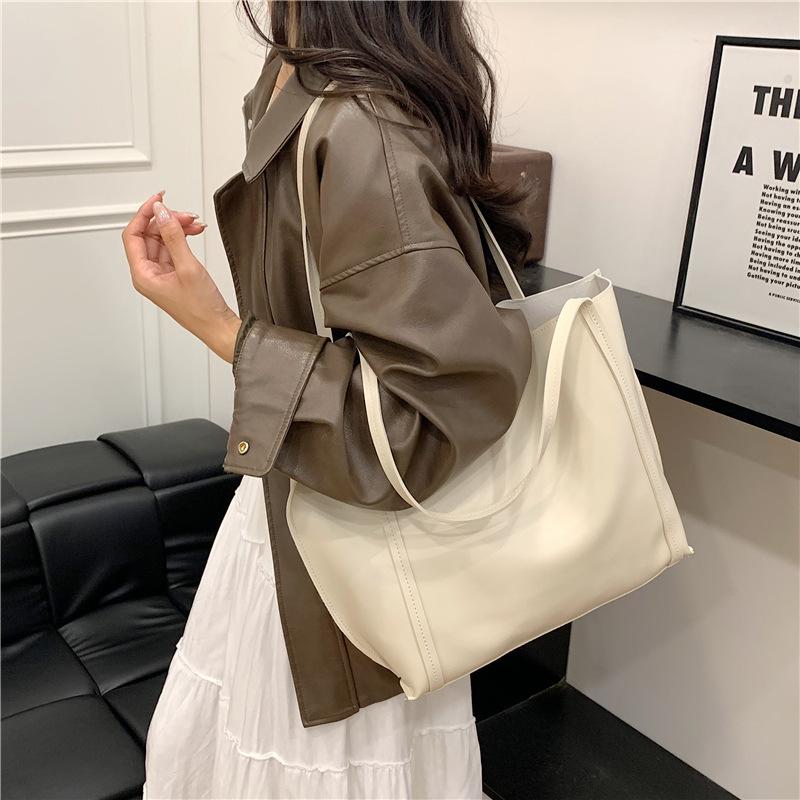 Large Capacity Tote Bag Retro Mother and Child Bag Simple Shoulder Bag Fashionable Women's Bag