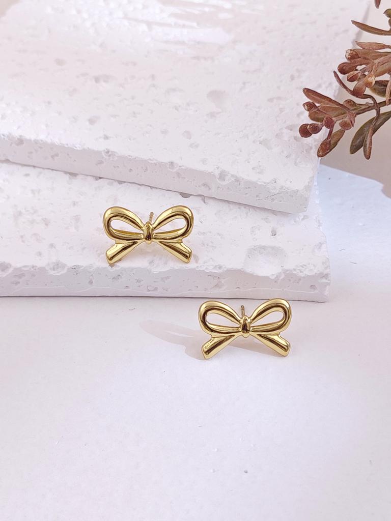 Big Stud Earrings for Women Vintage Gold Statement Chunky Stud Earrings Geometric Lightweight Gold Earring Womens Spring Jewelry