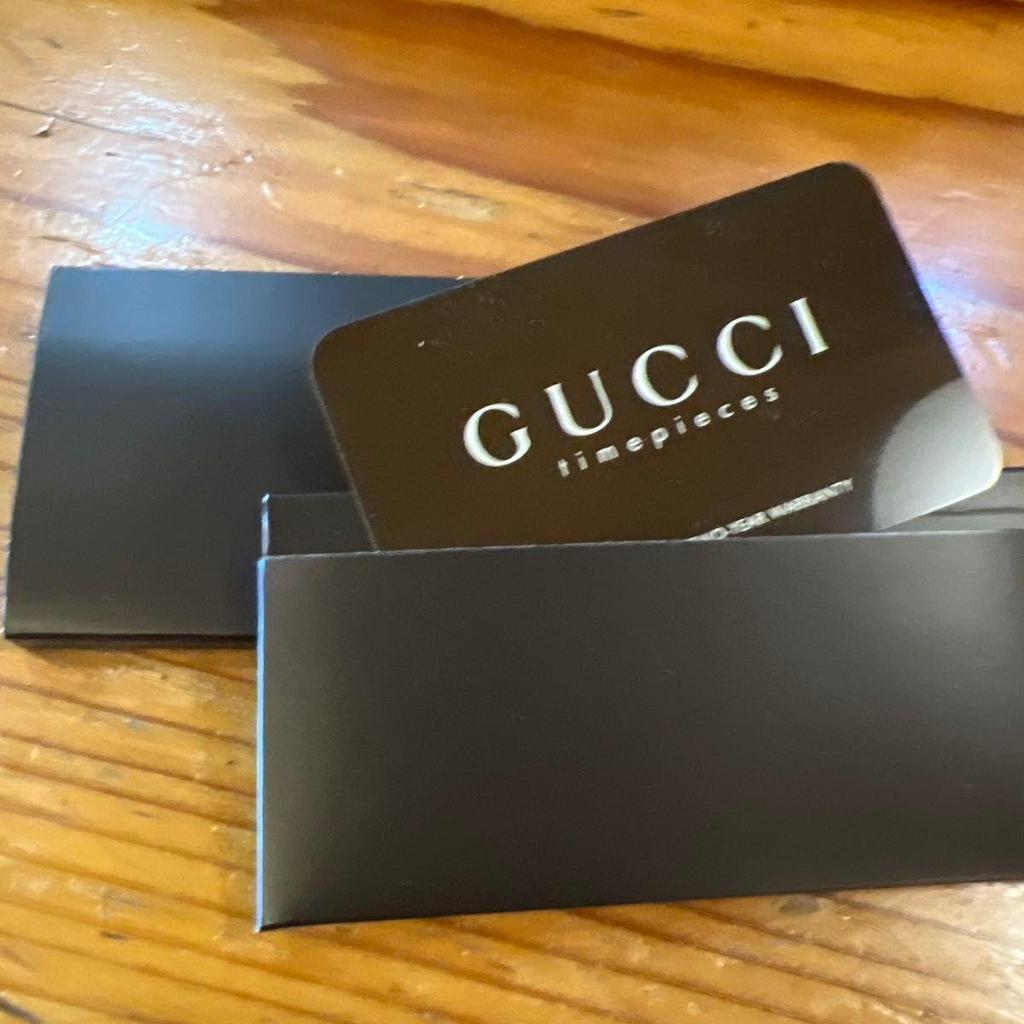 Used GUCCI watch Gucci watch