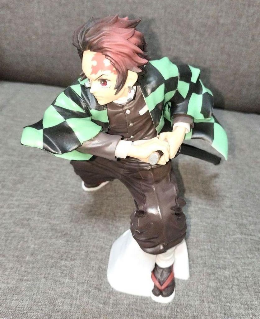 [USED] Demon Slayer: Kimetsu no Yaiba MAXIMATIC Tanjiro Figure 1 (Blue Text) Opened 1 (Black Text)