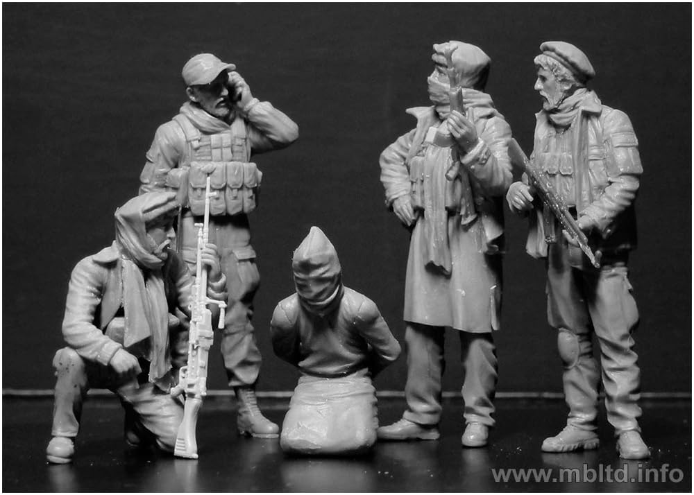 Master Box 1/35 Scale Middle Eastern Private Armed Forces POW Guard, 5 Figures, Plastic Model, MB35163