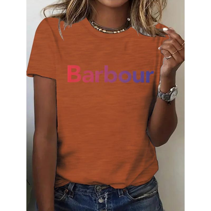 Ein neues Sommer-Kurzarm-T-Shirt im Damenstil mit Aufdruck