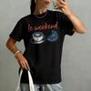Le Weekend Grafik T-Shirt Damen Kurzarm Rundhals Lässiges Oberteil Kaffee Croissant Aufdruck mit Oranger Schrift Aufgedrucktes T-Shirt
