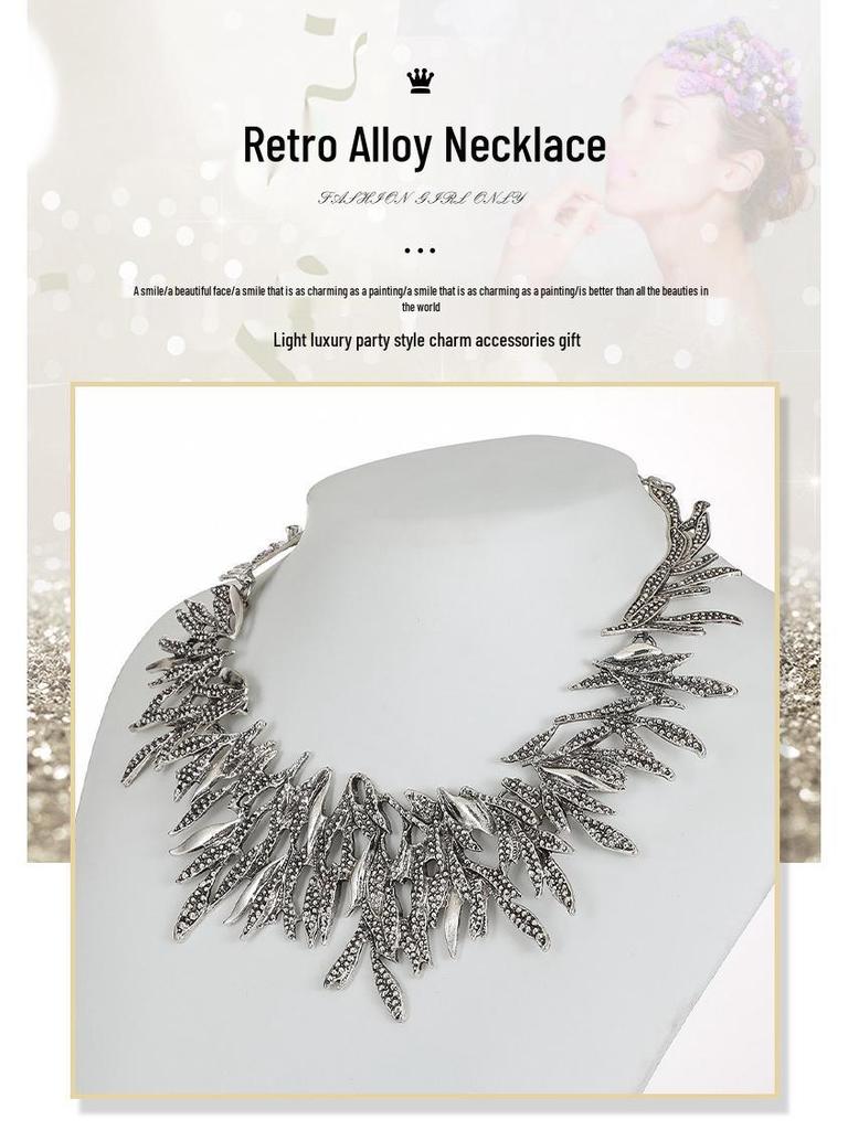 European & American Retro Design Women's Clavicle Necklace