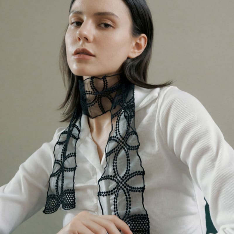 BB'DE SOLI'DE Liebe lace scarf (2color)