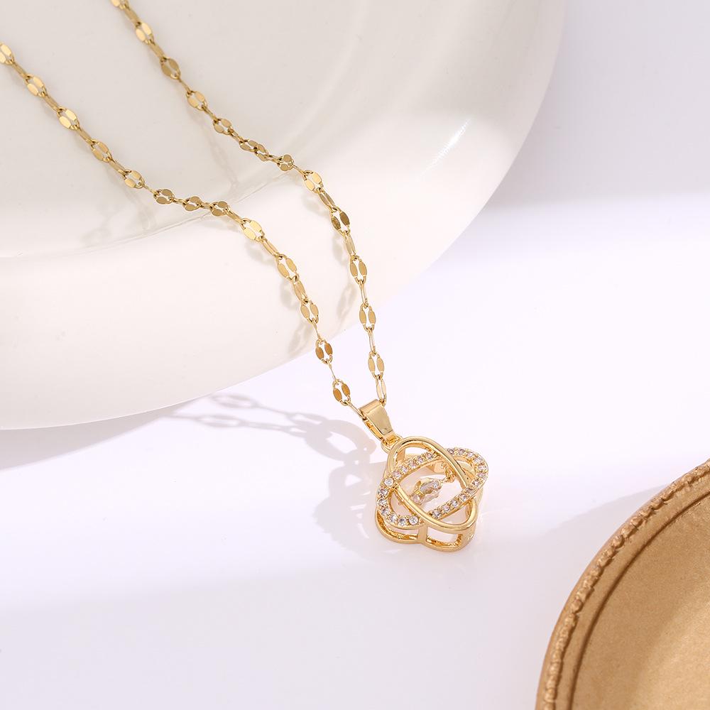Elegant Gold-Plated Chinese-Style Four-Leaf Clover Necklace with Imitation Hetian Jade Pendant for Women