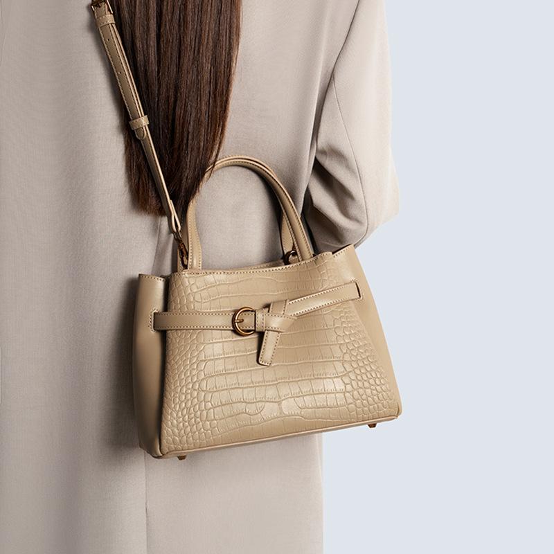 Red Bag Light Luxury Versatile Mother Wedding Bag Practical Messenger Handbag Mother-In-Law Wedding Bag