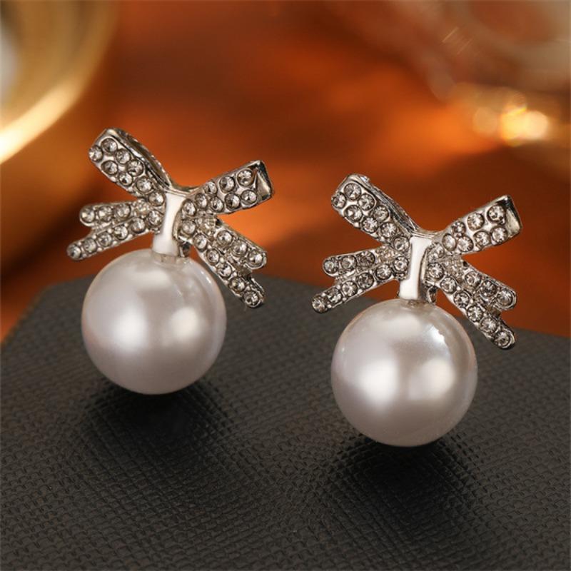 Exquisite Full-diamond Sweet Bow-shaped Pearl Stud Earrings for Women, Fashionable, Simple, Small, and Versatile. Ear Jewelry.