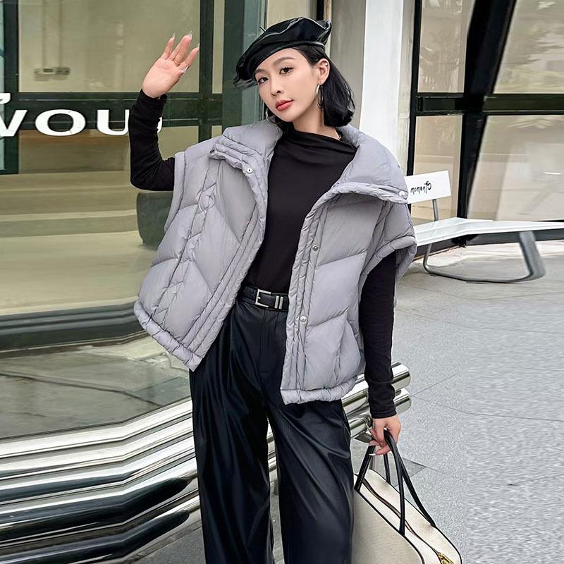 Large Version of Down Vest Women's 2025 Autumn and Winter Fashion Design Sense Quilting Line Loose Casual White Duck Down Vest Tide