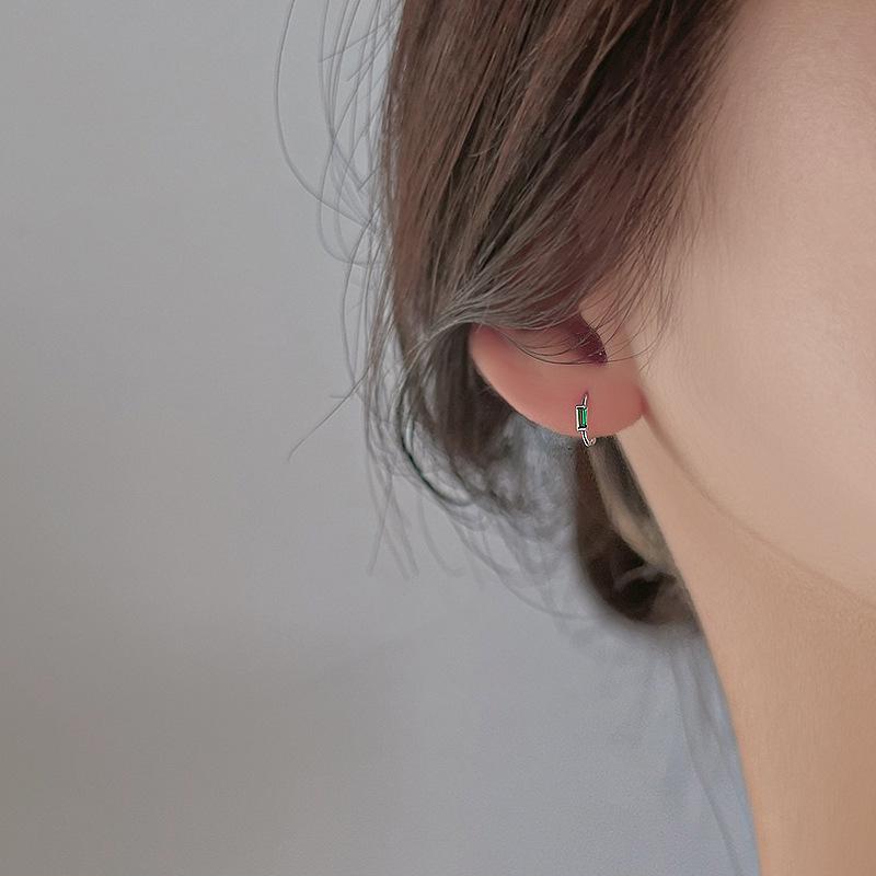 Emerald Earrings for Women's Years, New Trendy Light Luxury Earrings, Niche Earrings, Sleep Without Picking Earrings