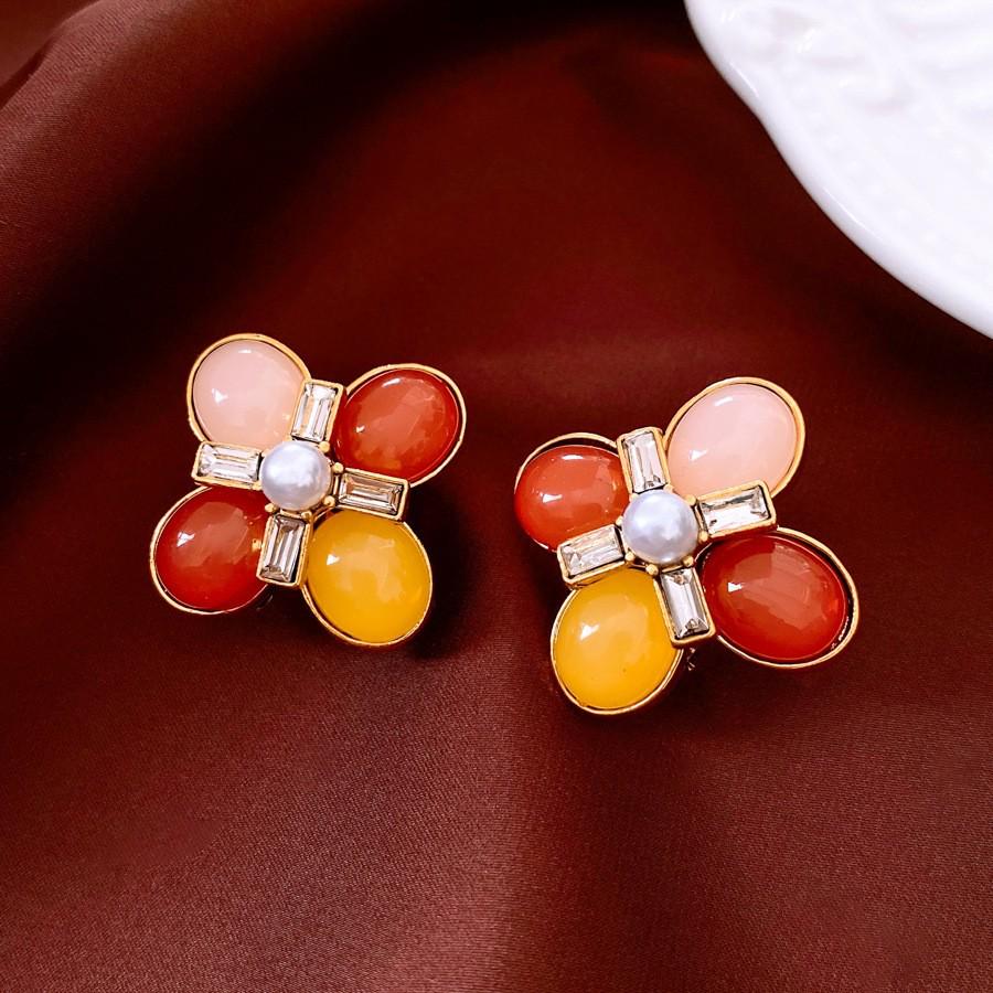 Vintage Retro Silver Needle Earrings - Elegant, Versatile High-End Court Style Studs.