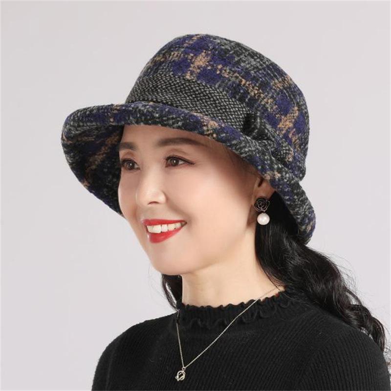 Middle-aged and elderly woolen hats, women's autumn and winter fashion versatile knitted basin hats, thickened versatile woolen hats, tide