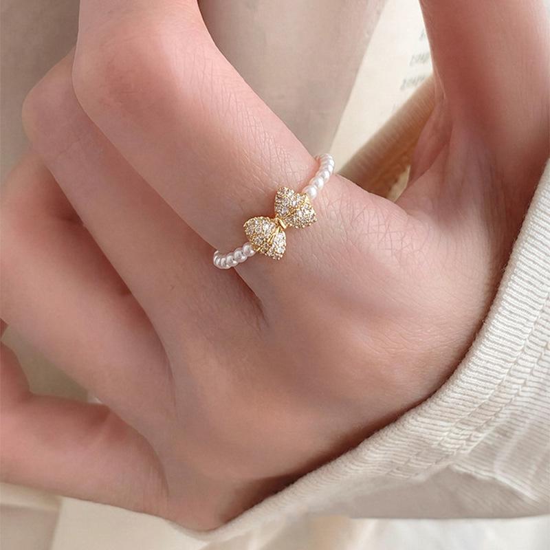 Versatile Butterfly Clasp Pearl Ring with Zirconia Bow – Elegant Jewelry for Women