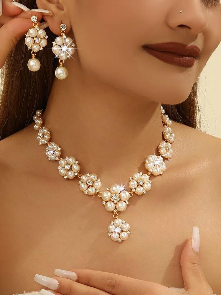 Sada šperků s umělými perlami