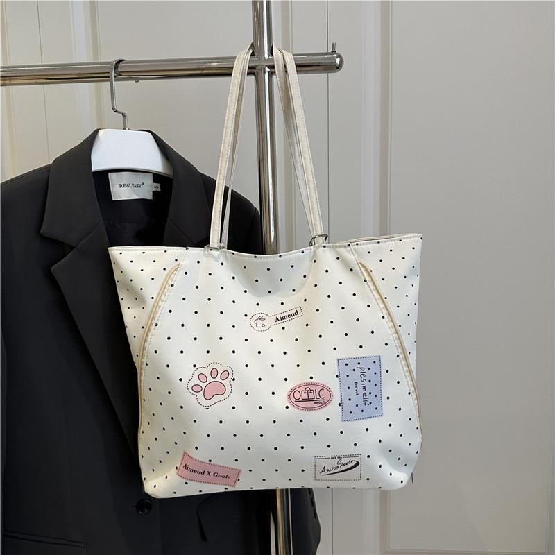 

Trend polka dot cute personalized tote bag women s new simple fashion casual large capacity foreign style shoulder bag белый