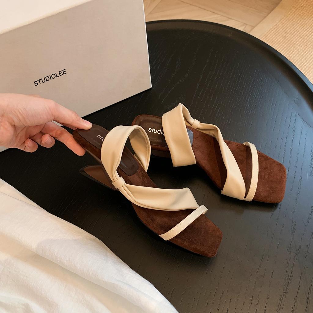 Grape mother of the same style, heel height 5.5cm~ temperament square head with open-toed thick heel slope heel cool slippers women