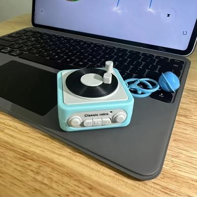 1 adet Retro Müzik Kutusu Anahtarlık - Mini Doğrudan Müzik Çalar Aksesuarı için, Eğlenceli Yaratıcı Hediye, PVC Malzeme, Dokumasız, Kaplamasız - Evrensel Uyum.