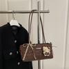 Minimalist Womens Carryall Bag With Special Material For Daily Use