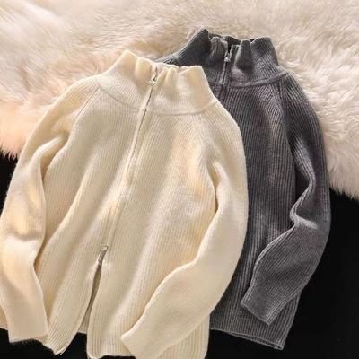 Podzimní a zimní bílé polo s výstřihem na zip Pletený svetr Ženy svrchní oblečení svetr kabát svetr s vysokým límcem svetr dámský top