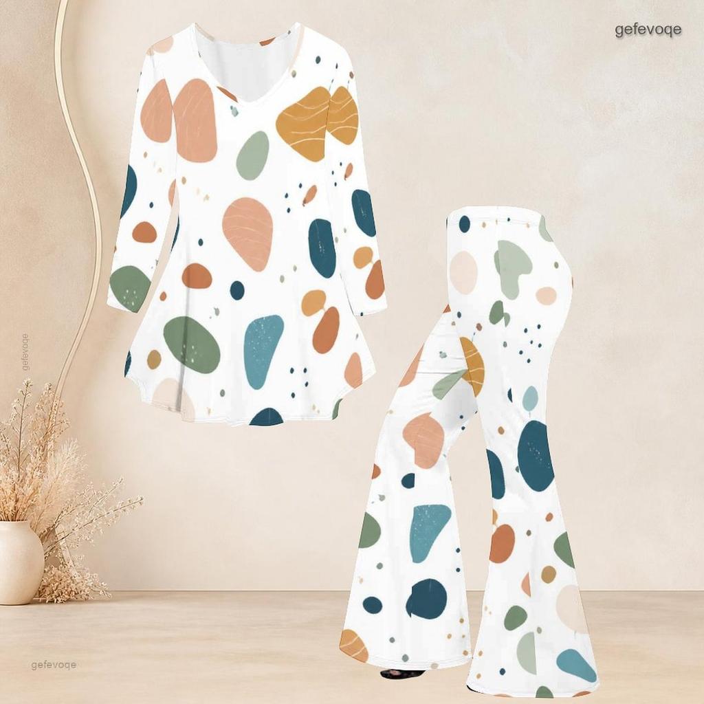 Women Plus Size Printed V Neck Three Quarter Sleeve Flared Top And Flared Pants Two Piece Set