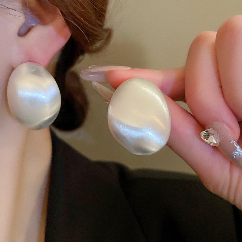 Silver needle super flash zircon pearl geometric round flower earrings simple personality stud earrings niche design earrings women
