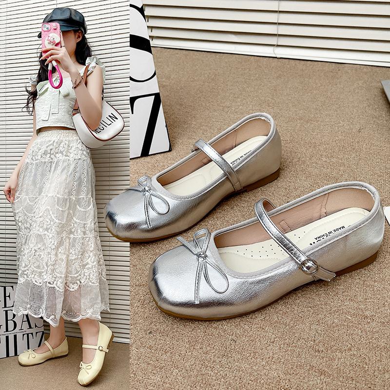 Fashion A new style of French flat-bottomed bow shallow-mouthed single shoes for women, paired with a skirt and a one-strap Marizanne