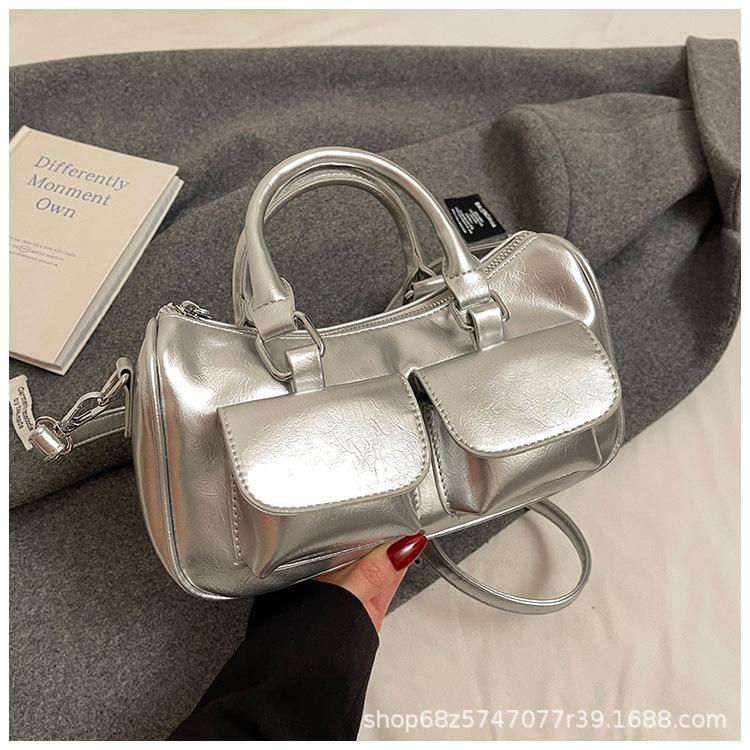 Red handbag European and American temperament multi-pocket underarm bag horizontal cylindrical shoulder messenger bag