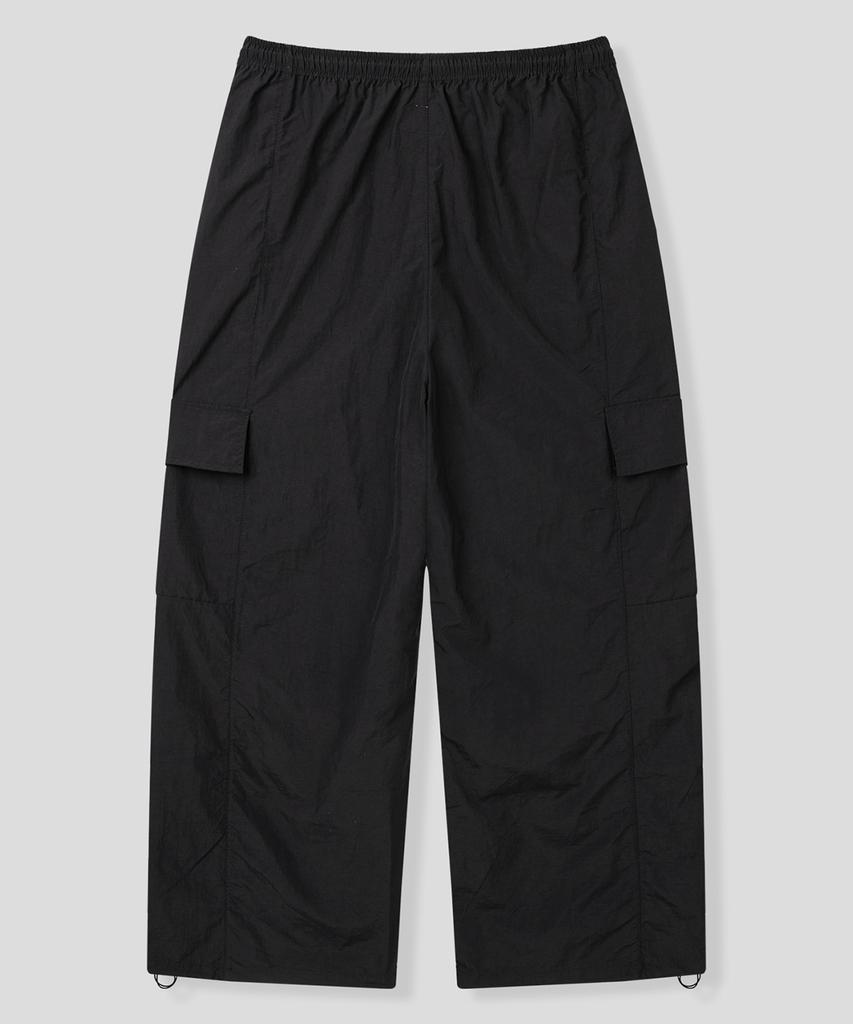 BLACK MOMENT Wide-Fit Parachute [Navy]