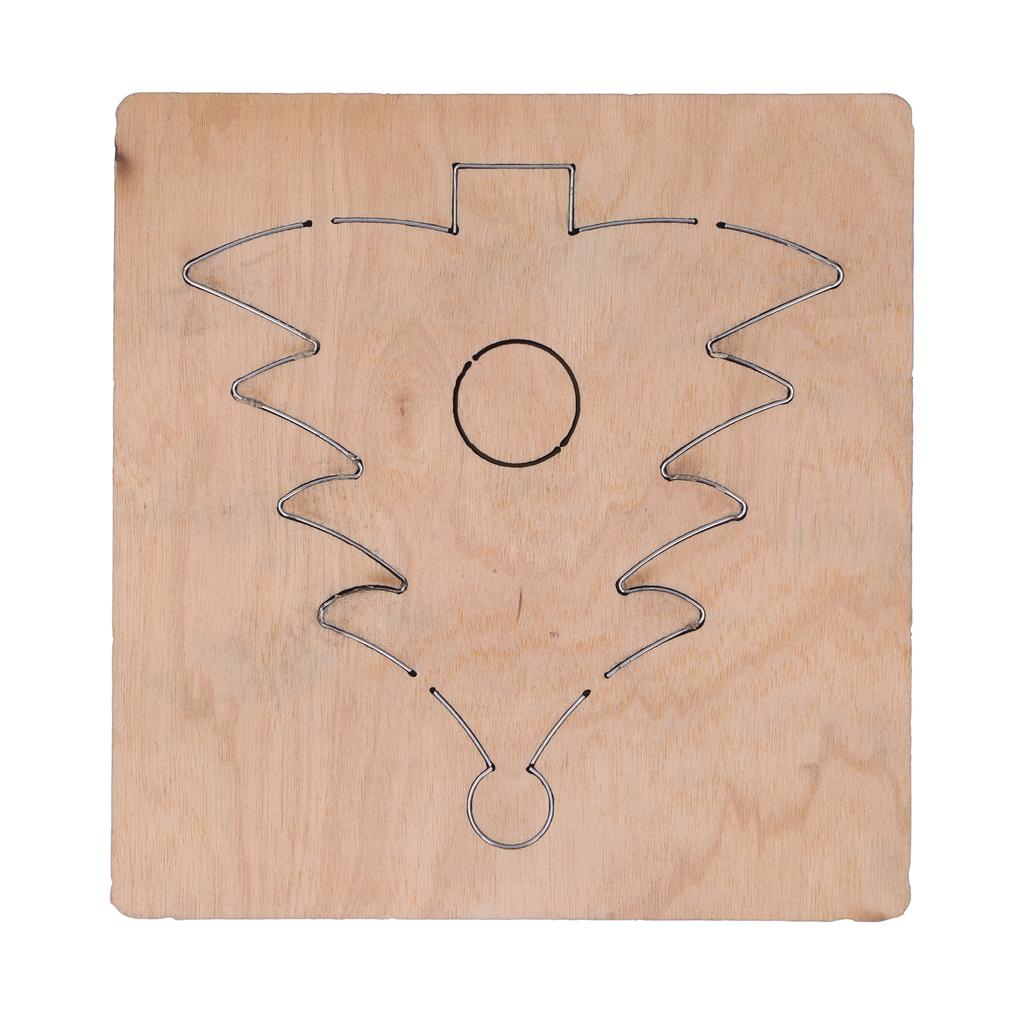 Leather Mould Leather Cutting Die Christmas Tree Shape Punch Cutter Craft Mould Tool 13.5x13x2.3cm for Paper Rubber Punching Die