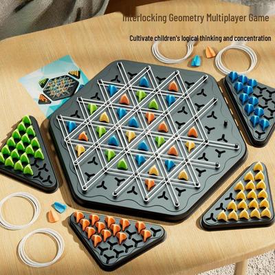 Scacchi Triangolari a Catena Transfrontaliera: Gioco Educativo Interattivo per il Pensiero Logico dei Bambini