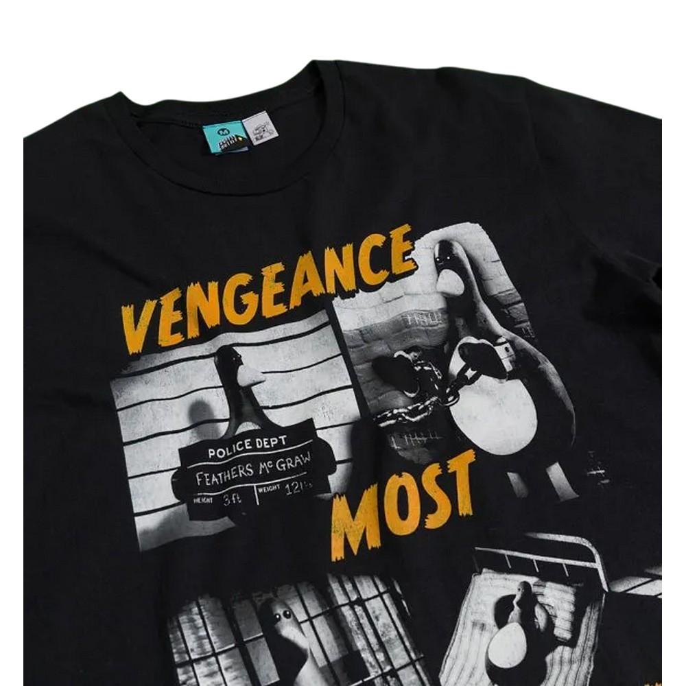 Wallace & Gromit: Vengeance Most Fowl Unisex Adult Prison Scene Feathers McGraw T-Shirt