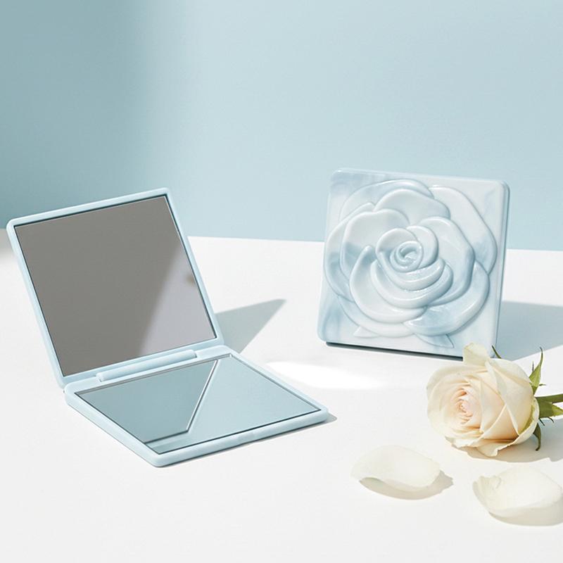 

1 PCS Portable Retro Rose Flower Mini Mirror Small Pocket Makeup Mirror Double Sided Hand Mirrors Compact Cosmetic Beauty Tool светло-синий