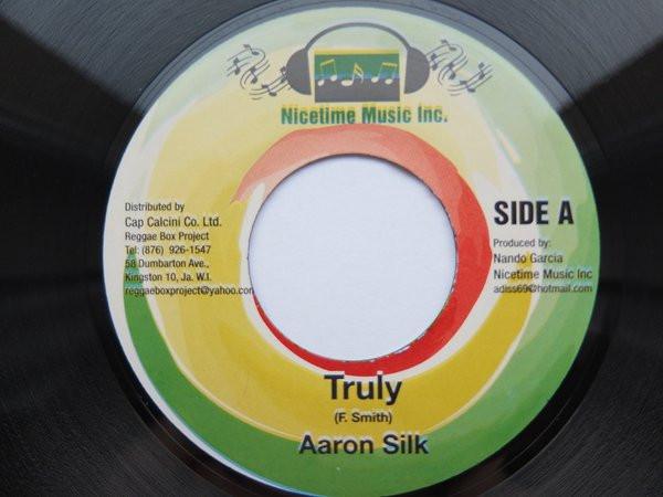 

7-дюймовая пластинка AARON SILK / NODDY VIRTUE - Truly / Love Zone НЕТ Nicetime Music Ямайка Регги, Ска и Даб Б/У