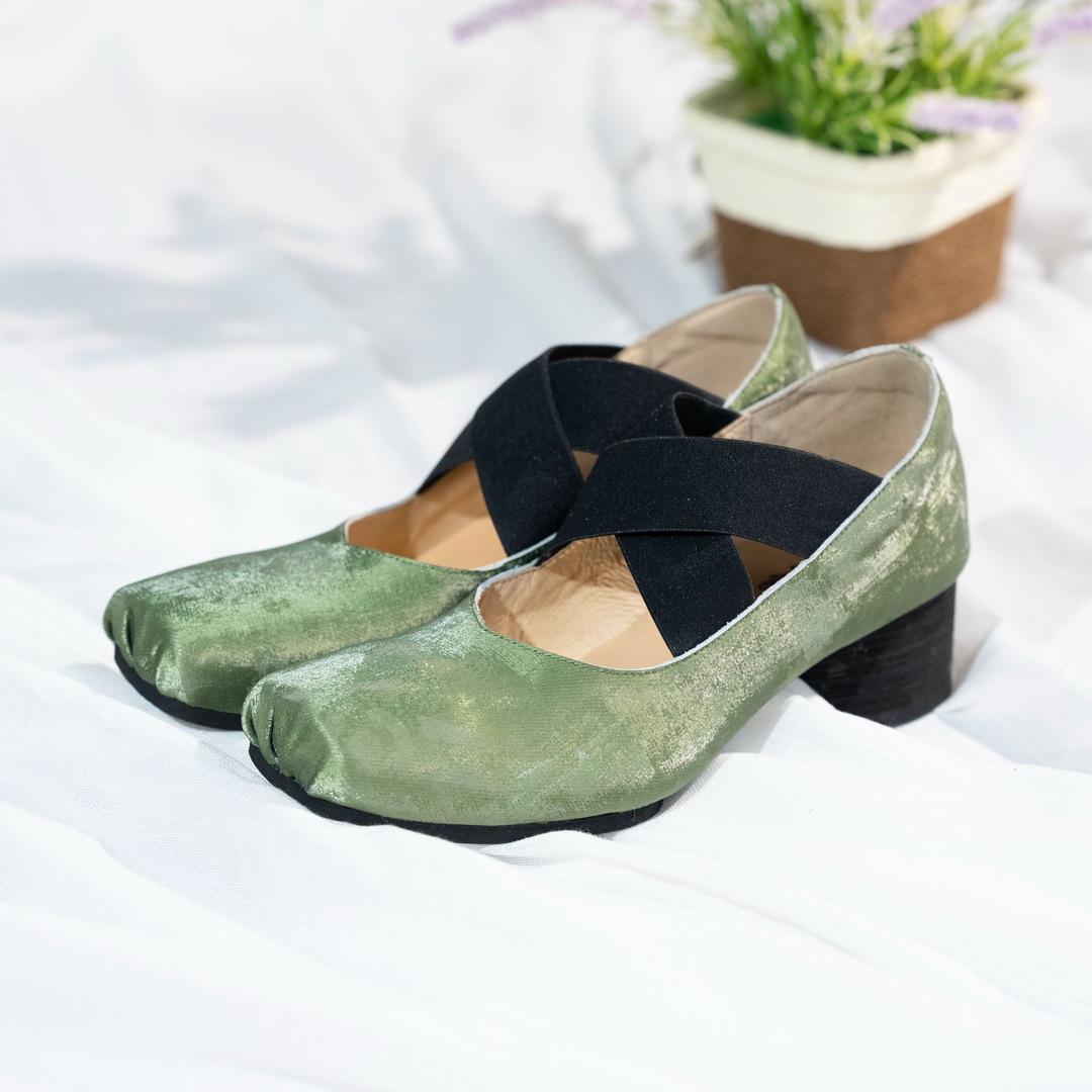 

Кожаные одинарные туфли с квадратным носком, балетки, женские, на среднем каблуке, ретро, с перекрестными ремешками, удобный толстый каблук, мягкая подошва, танцевальные туфли 40 зелёный