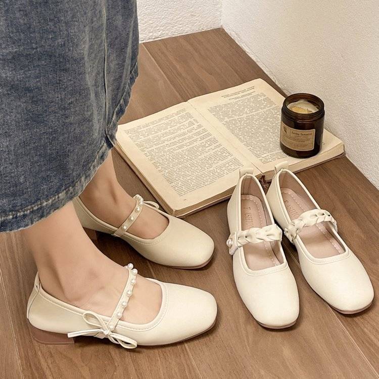 Flat bottom versatile comfortable single shoes Internet celebrity French small fragrant style Mary Jane women's shoes 2025 autumn new temperament gen