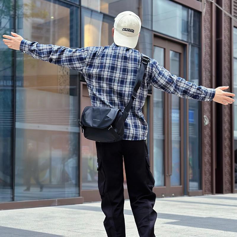 New Slazenger PVC Soft Leather Crossbody Bags Men's Black SLA1798