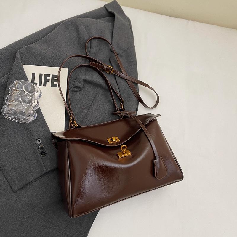 

Женская сумка-тоут большой вместимости, новый рюкзак 2025 года, модная сумка через плечо, сумка-мессенджер, тренд