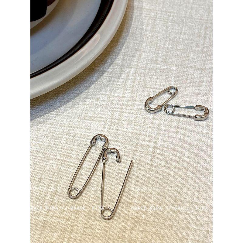 Niche Style Female Stud Earrings Sexy Fall and Winter Pin