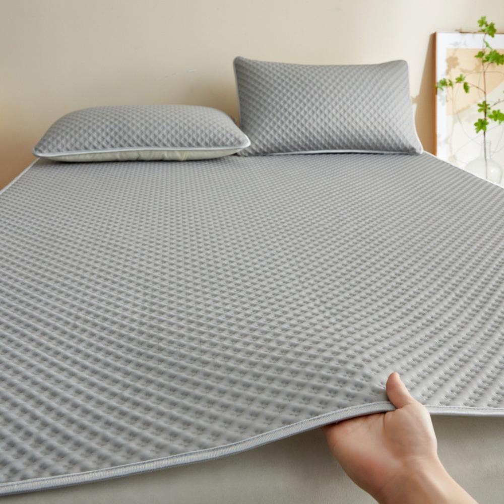 Hautfreundliche Eis-Seide Bettmatte Atmungsaktive Kühlende Matratzenauflage Sommer Kühlende Matratze Schlafzimmer