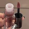 Leicht verspiegelte Lippenglasur, feuchtigkeitsspendende und wasserglänzende Spiegel-Schmollenlippen, niedrig gesättigter brauner koreanischer Lipgloss für junge Mädchen