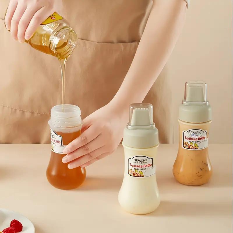 350-milliliter Salad Dressing Bottle with a 5-hole Nozzle for Squeezing Sauce, Convenient for Use In the Kitchen