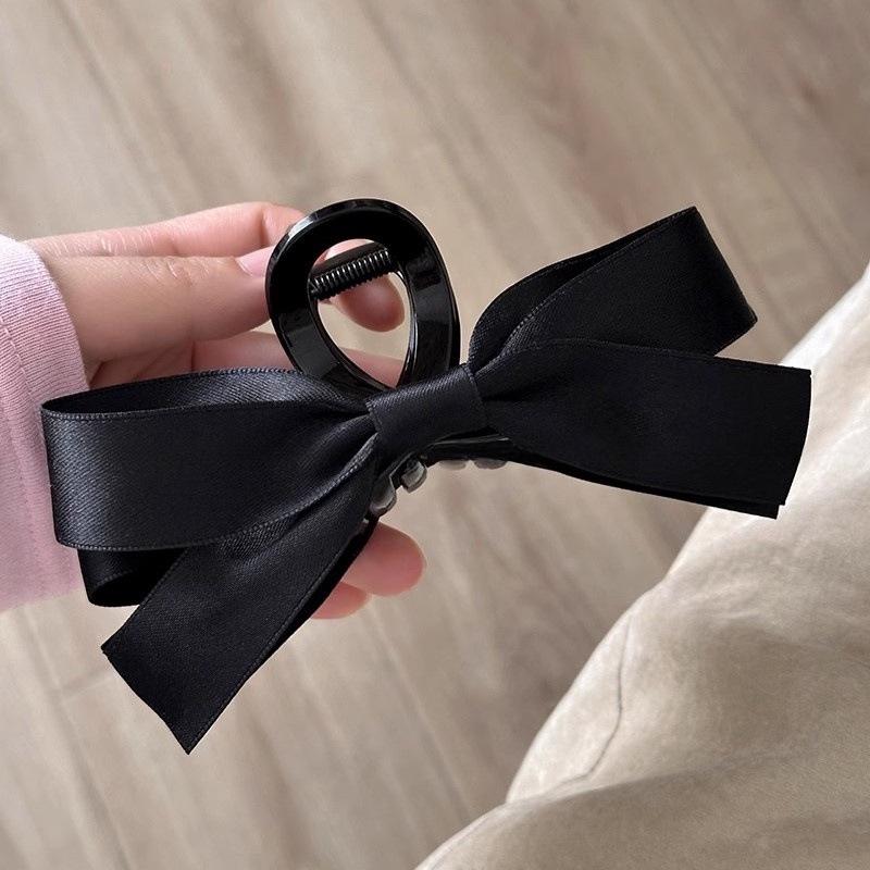 Hepburn-Style Black Double-Sided Bow Shark Hair Clip for Women