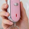 1/6ks Píšťalka pro hledání klíčů se zvukovým senzorem Snadné nalezení klíčů Anti-Lost Vybavení Vysoká tvrdost Nouzové světlo Lokalizátor klíčů