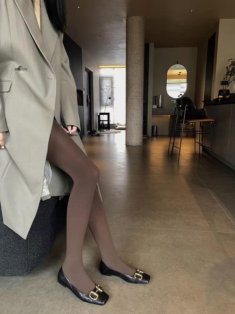 

Колготки телесного цвета средней толщины на весну и осень - тонкий бархат, дизайн без зацепов для красивых ног stepping foot кофейный