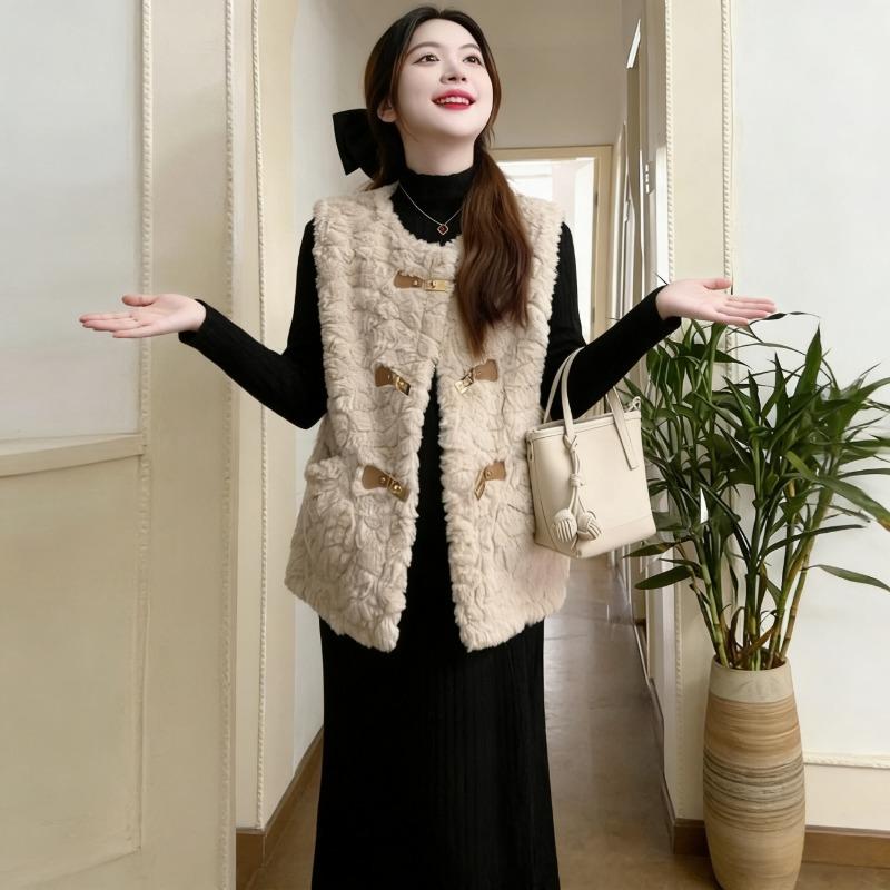 Women Faux Fur Vest Metal Buckle Loose Vintage Thick Warm Sleeveless