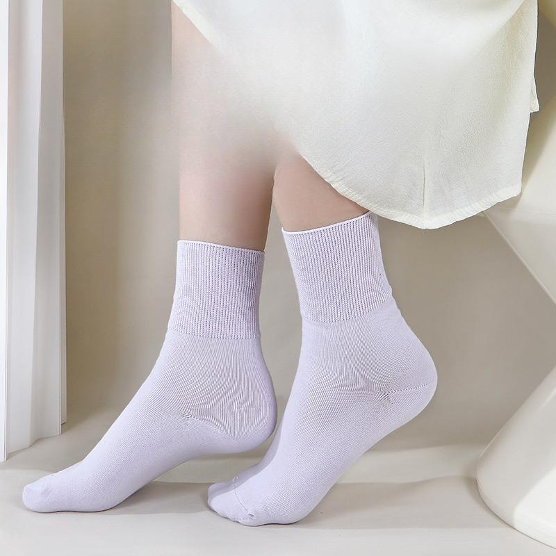 Spring and Summer Women's Socks: Pure Cotton Soft Mid-calf Socks, Breathable Mid-calf Socks, Solid-colored Sports Women's Socks
