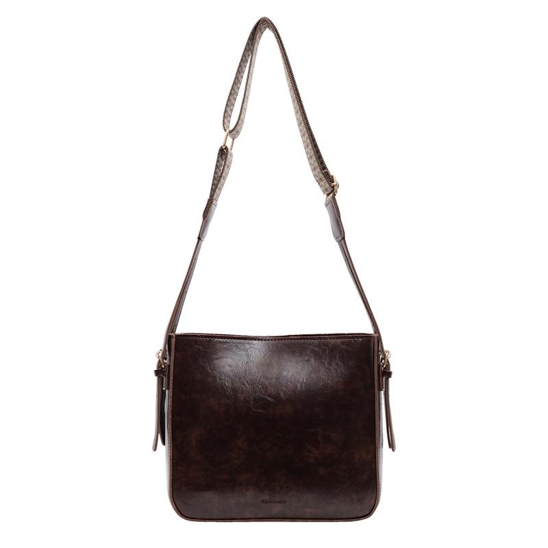 Today's Popular Bags Women's New Autumn and Winter Retro Wide Shoulder Straps Messenger Bags Versatile Bucket Bags